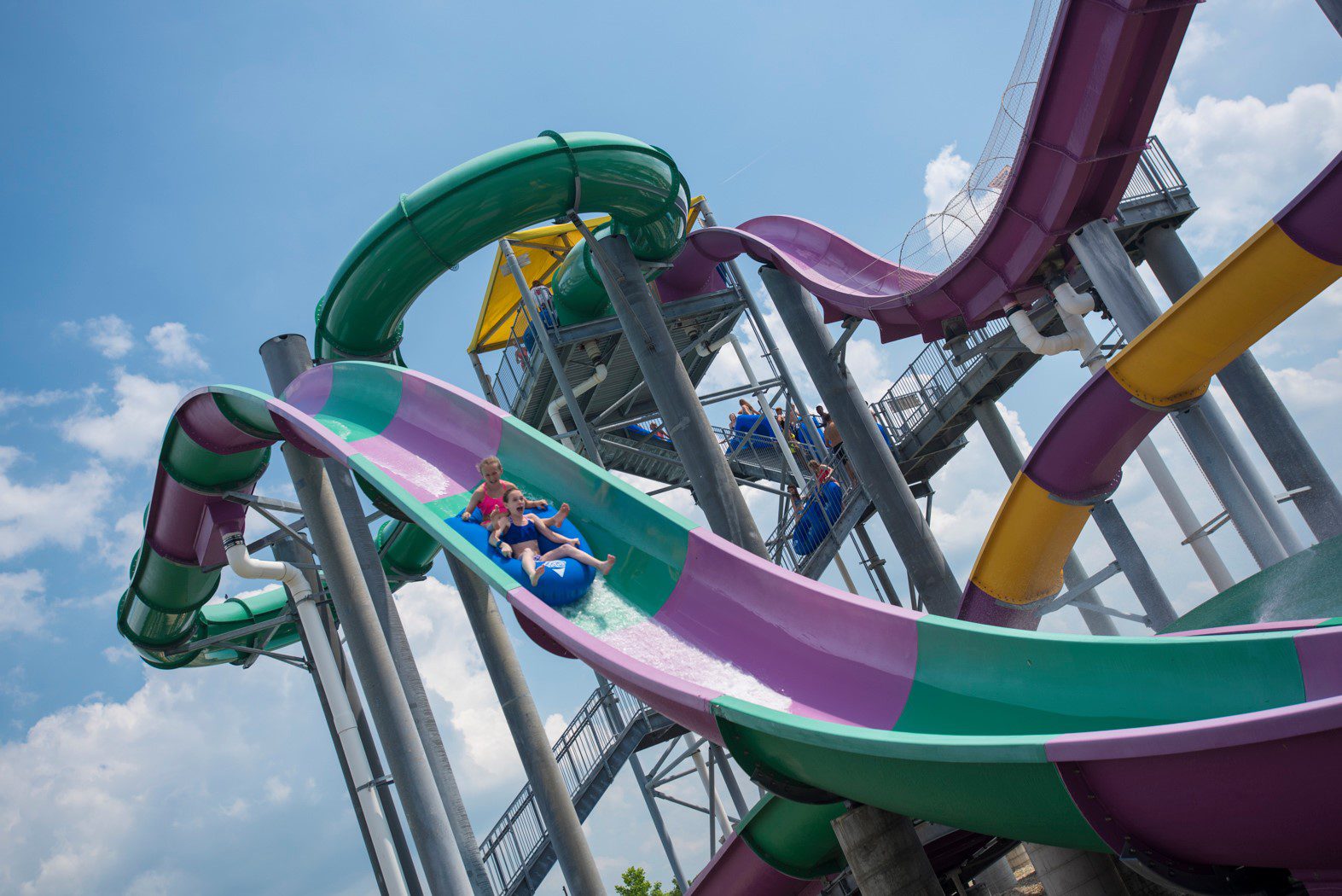 11 of the Best Water Parks in Ohio - The Family Vacation Guide