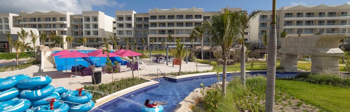 6 of the Best Cancun Resorts With a Lazy River - The Family Vacation Guide