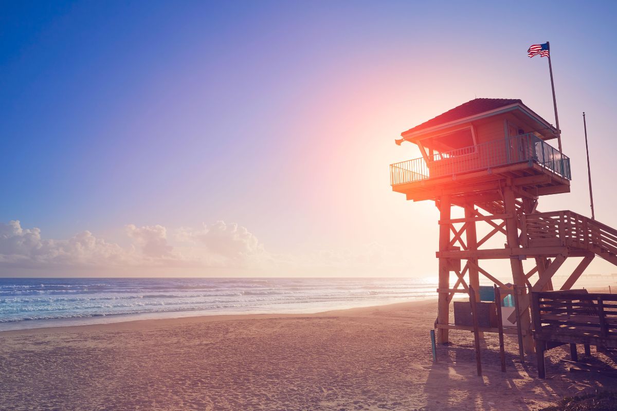 What is the Closest Airport to Daytona Beach? - The Family Vacation Guide