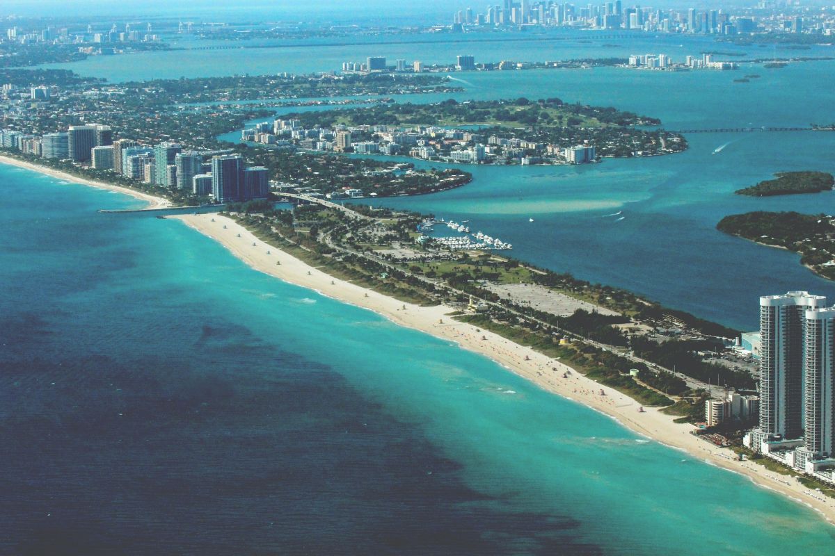 25 Famous Landmarks in Miami You Need to Visit - The Family Vacation Guide